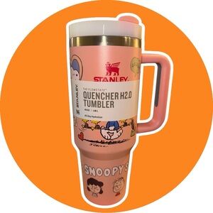 New - Stanley Snoopy Quencher H2.0 Tumbler‎